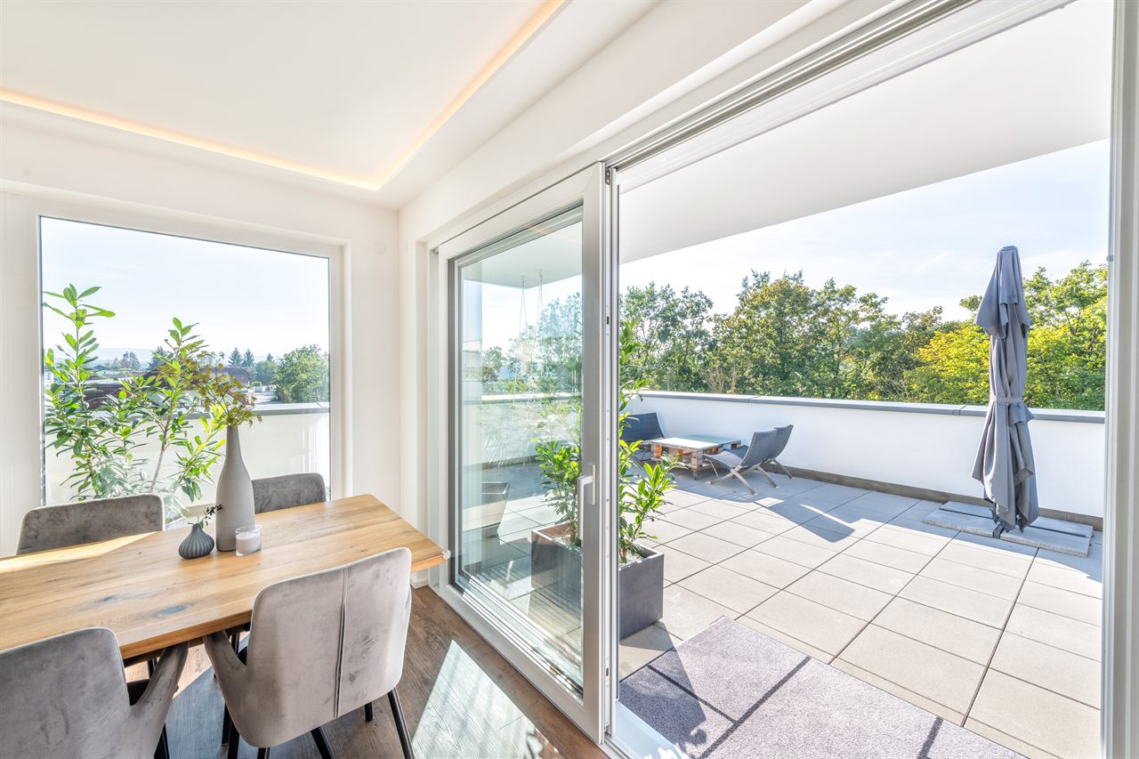 Große Dachterrasse mit Weitblick